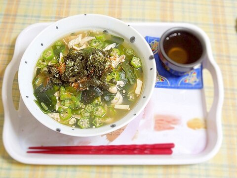 鶏ささみとオクラのとろろんうどん